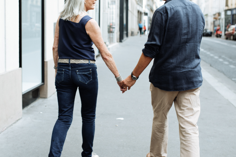 👟 How to Choose the Right Shoes After 60